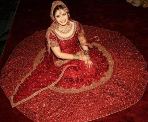 Indian Wedding Dresses, Lehengas and Sarees
