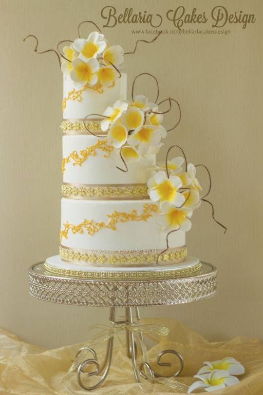 Bali-Themed Wedding Cake 
